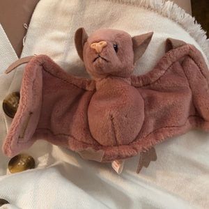 Rare batty beanie baby